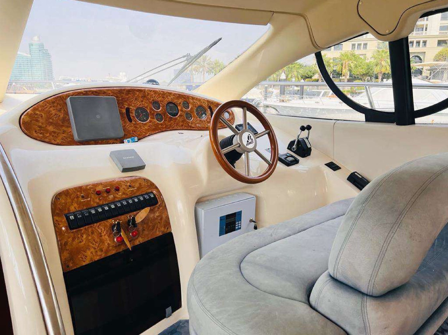 imageye___-_imgi_7_42-FEET_04-1